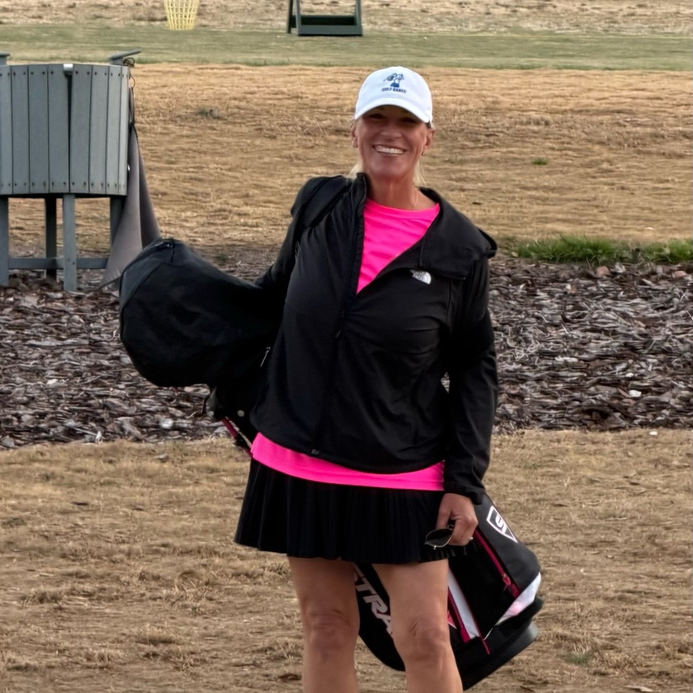 Meet your Posher, Holly